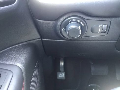 Certified 2024 Dodge Durango GT AWD/4WD image 21