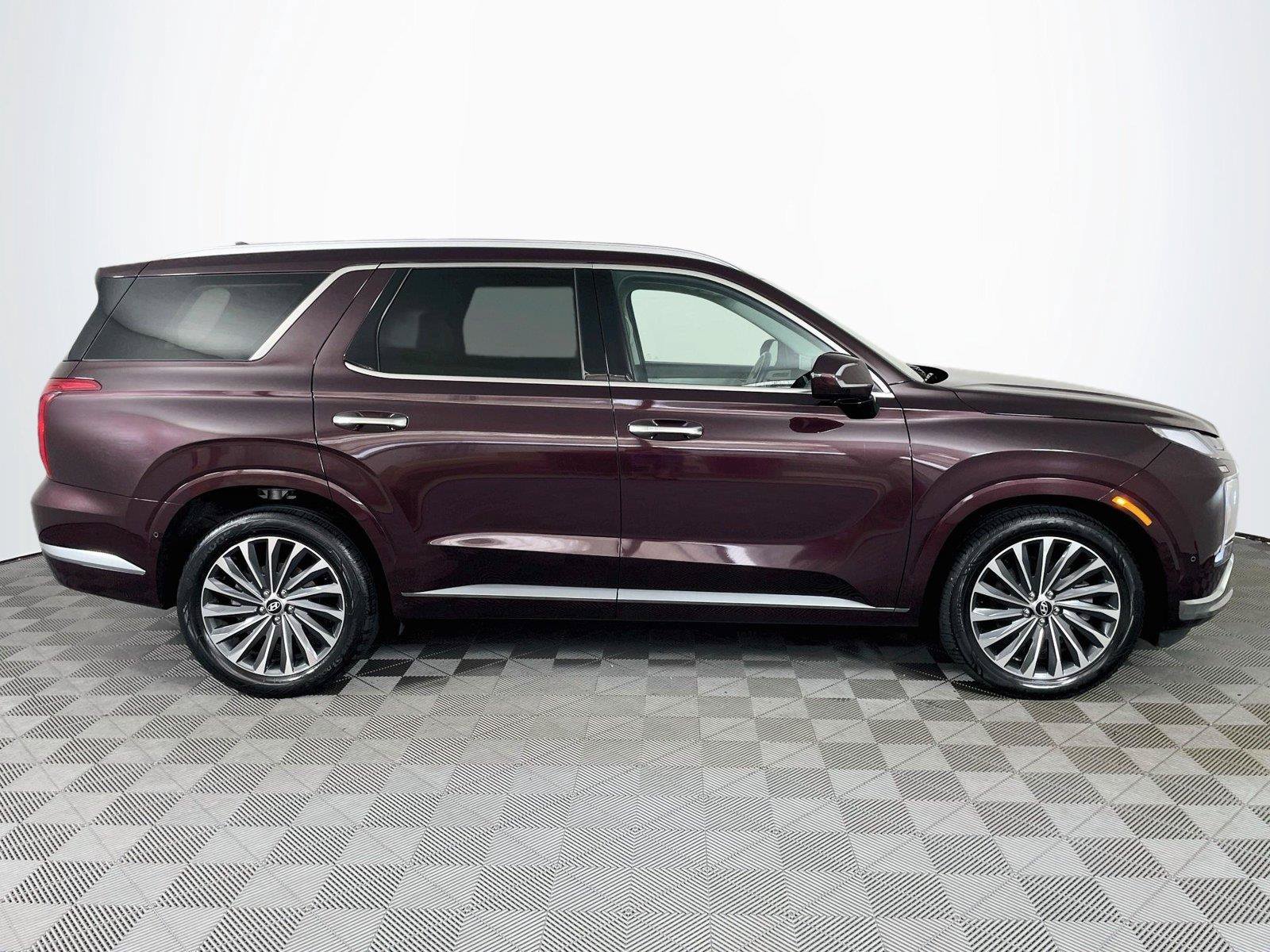 Used 2024 Hyundai Palisade Calligraphy FWD image 10