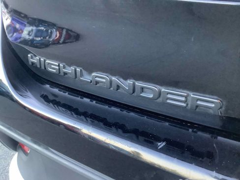 Used 2022 Toyota Highlander XSE AWD/4WD image 6