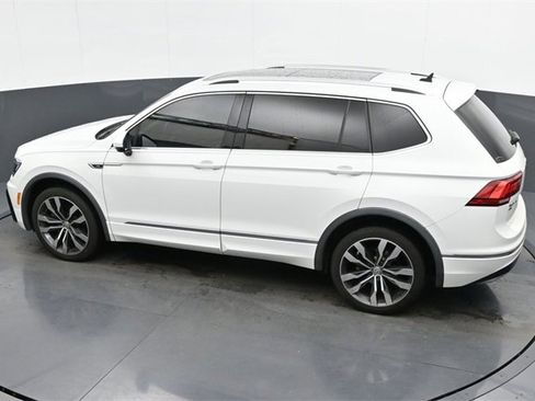 Used 2020 Volkswagen Tiguan SEL Premium R-Line image 23