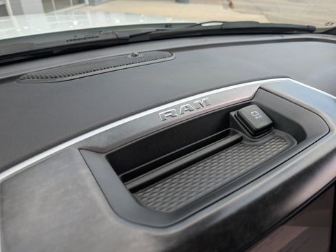 Used 2024 RAM 2500 Big Horn image 32