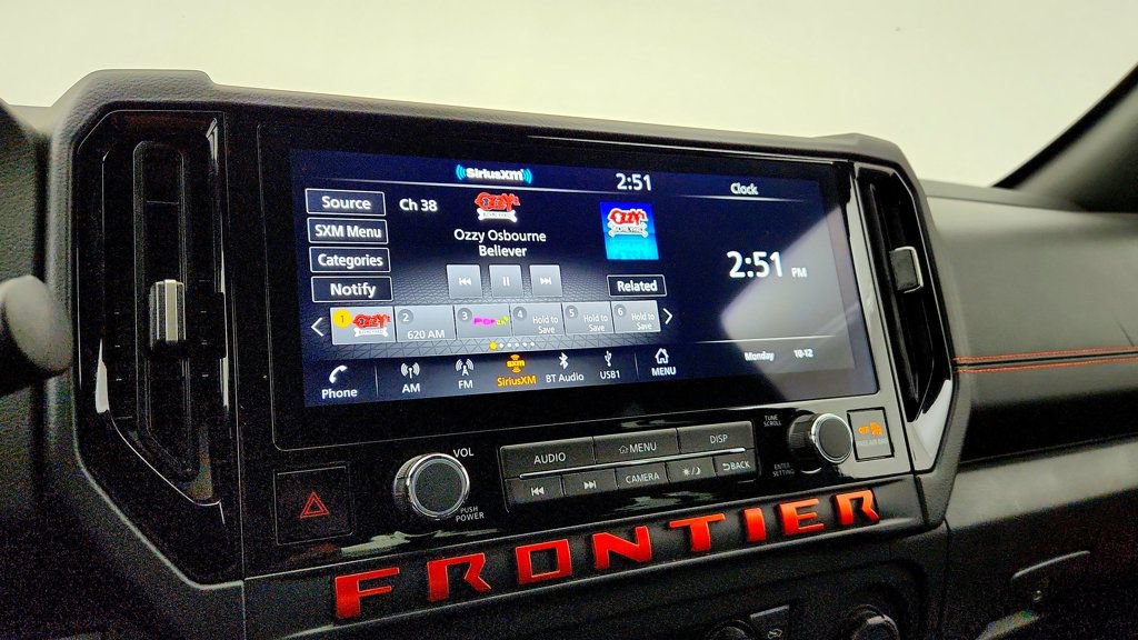 Used 2025 Nissan Frontier Pro-X RWD image 18