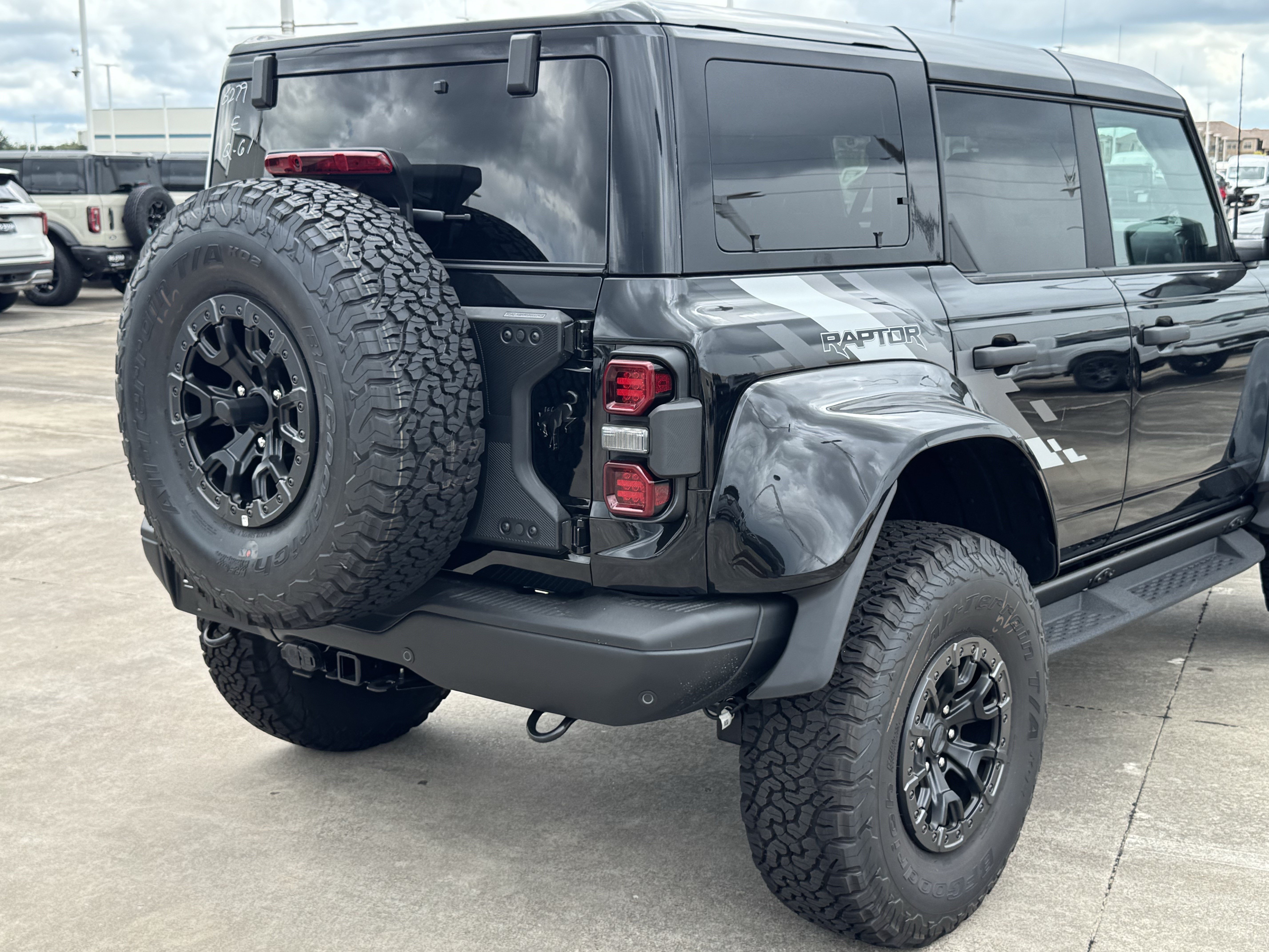 New 2026 Ford Bronco Raptor AWD/4WD image 7