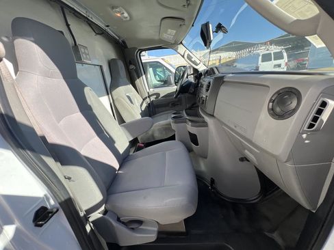 Used 2019 Ford E-350 and Econoline 350 Super Duty image 7