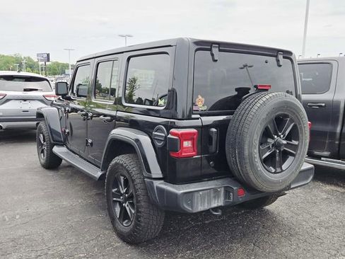 Used 2020 Jeep Wrangler Unlimited Sahara AWD/4WD image 2