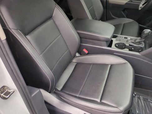 Used 2023 Volkswagen Atlas SE image 22