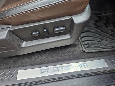 Used 2011 Ford F150 Platinum AWD/4WD image 25