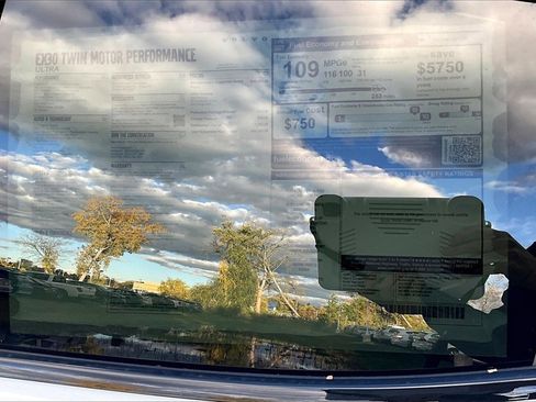 New 2025 Volvo EX30 Ultra w/ Protection Package Premier image 14