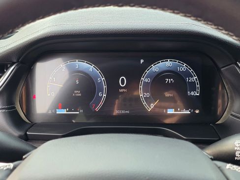 Used 2024 Jeep Grand Cherokee L Limited image 19