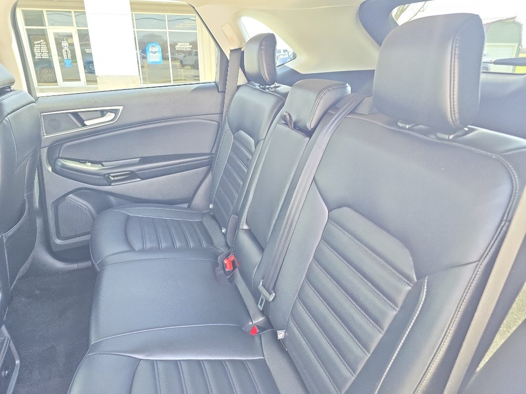Used 2023 Ford Edge SEL AWD/4WD image 15