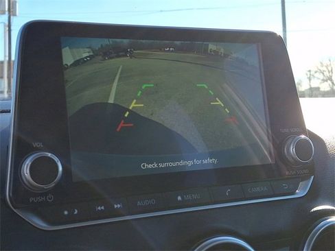 Used 2023 Nissan Sentra SV image 18