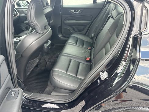 Used 2024 Volvo S60 B5 Plus FWD image 22