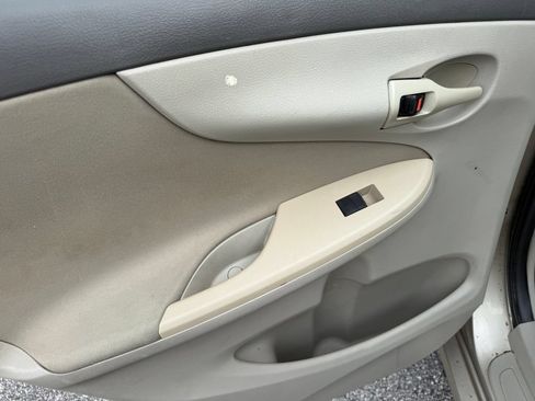 Used 2009 Toyota Corolla FWD image 28