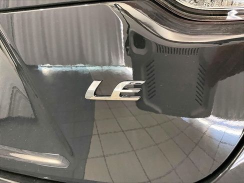 Used 2026 Toyota Corolla LE FWD image 28