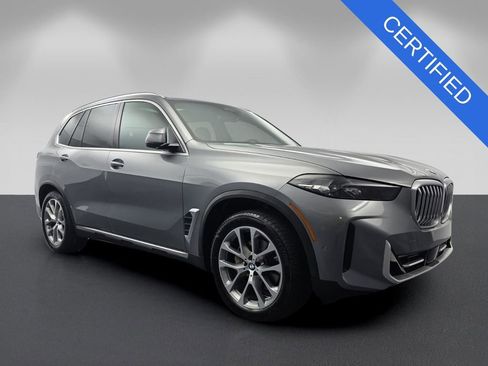 Used 2024 BMW X5 sDrive40i w/ Parking Assistance Package RWD image 1