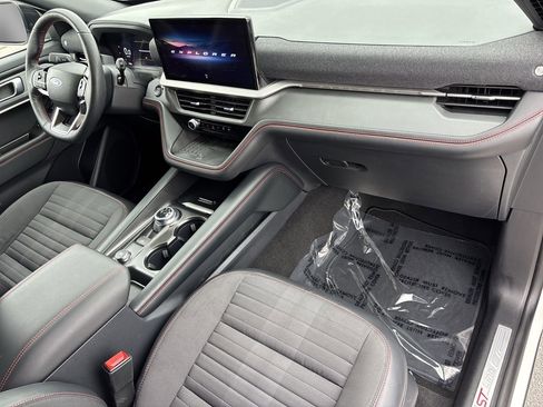 Certified 2025 Ford Explorer ST-Line w/ Premium Package image 12