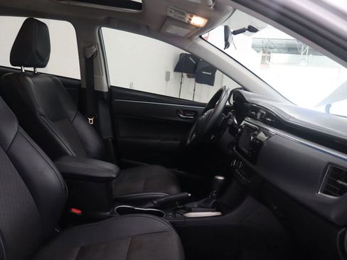 Used 2014 Toyota Corolla S image 16