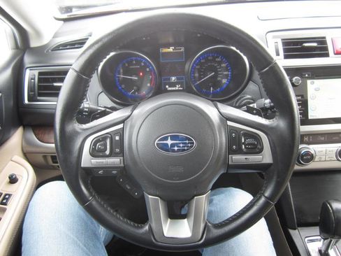 Used 2015 Subaru Outback 3.6R Limited image 29