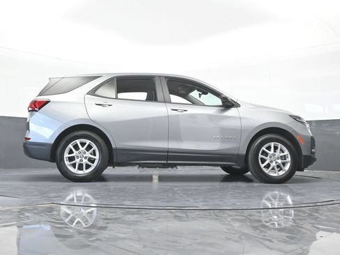 Used 2024 Chevrolet Equinox LS FWD image 56