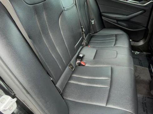 Used 2019 BMW 530i xDrive w/ Convenience Package image 44