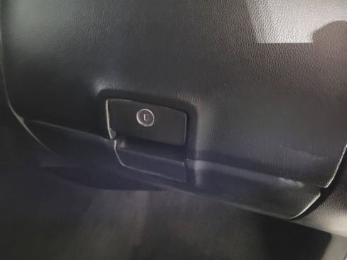 Used 2018 Chevrolet Silverado 1500 LT w/ Texas Edition image 50