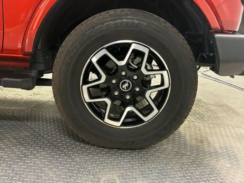 Used 2023 Ford Bronco Outer Banks AWD/4WD image 17