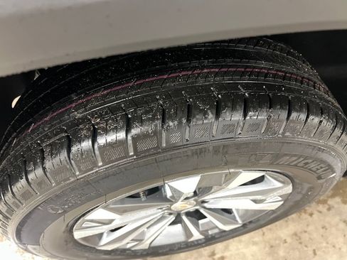 New 2026 Chevrolet Equinox LT w/ Convenience Package II image 10