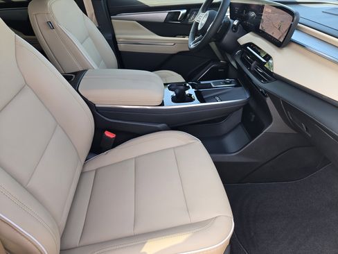 New 2026 Buick Enclave Preferred w/ Power Package image 10