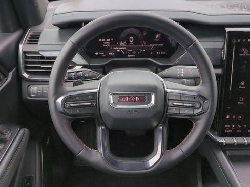 Used 2025 GMC Acadia AT4 w/ Luxury Package AWD/4WD image 15