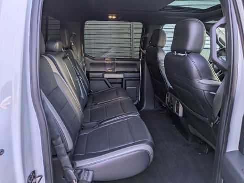 Used 2018 Ford F150 Raptor w/ Equipment Group 802A Luxury image 34