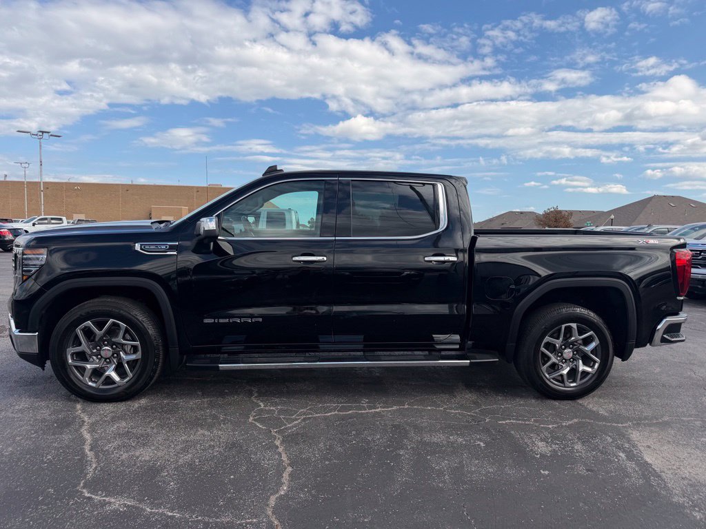 Used 2024 GMC Sierra 1500 SLT w/ SLT Premium Plus Package AWD/4WD image 13