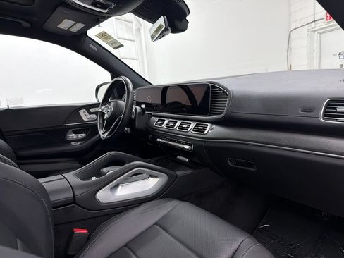 Used 2024 Mercedes-Benz GLS 450 4MATIC image 33