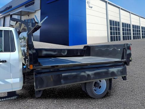 New 2025 Ford F550 4x4 Regular Cab Super Duty image 20