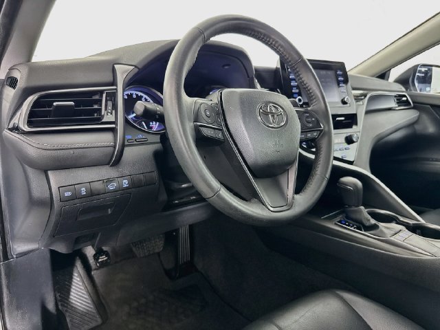 Used 2023 Toyota Camry SE FWD image 19