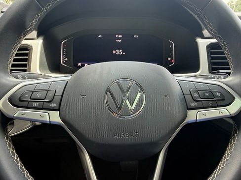 Used 2022 Volkswagen Atlas Cross Sport SE w/ Panoramic Sunroof Package image 23