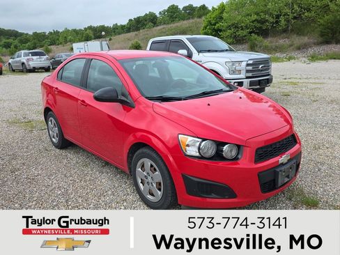 Used 2014 Chevrolet Sonic LS FWD image 1