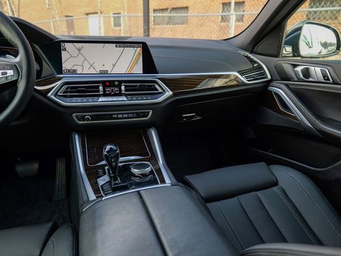 Used 2021 BMW X6 xDrive40i w/ Convenience Package image 49