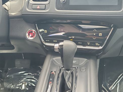Used 2022 Honda HR-V EX image 17
