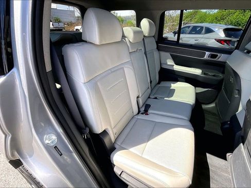 Used 2024 Hyundai Santa Fe Limited AWD/4WD image 26
