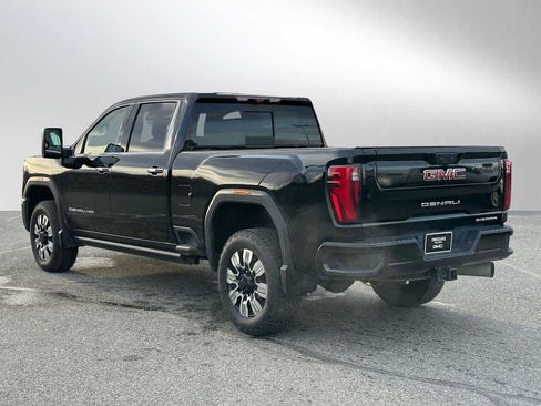 Used 2024 GMC Sierra 2500 Denali w/ Denali Reserve Package image 5