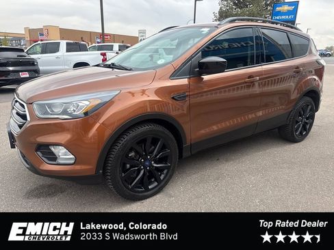 Used 2017 Ford Escape SE w/ Equipment Group 201A image 1