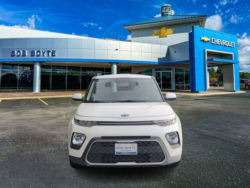 Used 2020 Kia Soul LX FWD image 10