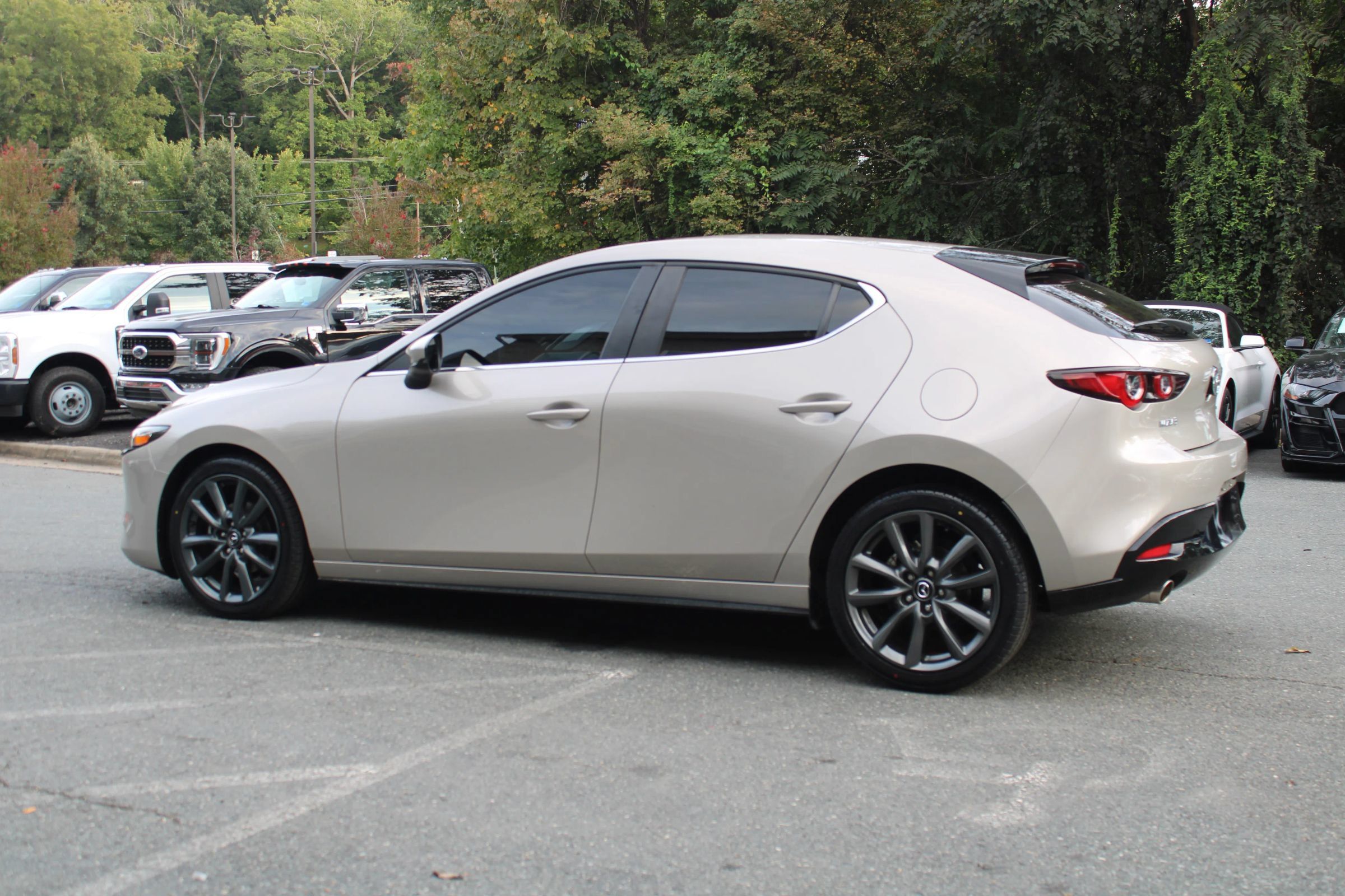 Used 2024 MAZDA MAZDA3 s FWD image 4