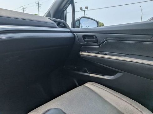 Used 2025 Honda Odyssey Sport-L image 16