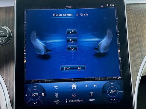 Used 2025 Mercedes-Benz CLE 300 4MATIC Coupe image 24