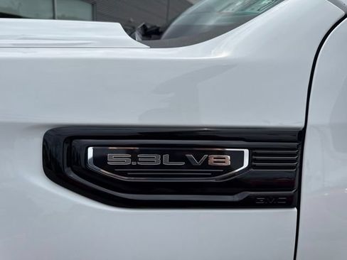 Used 2025 GMC Sierra 1500 Elevation AWD/4WD image 10
