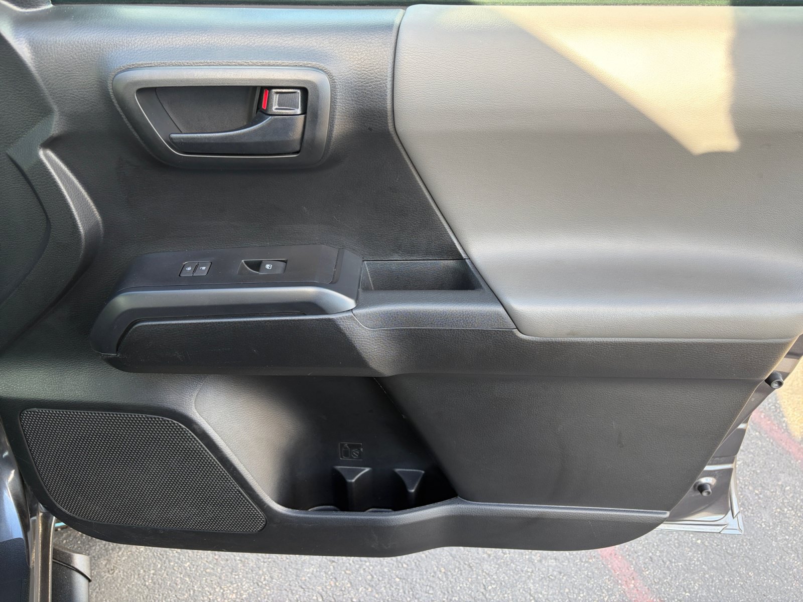 Certified 2021 Toyota Tacoma SR AWD/4WD image 16