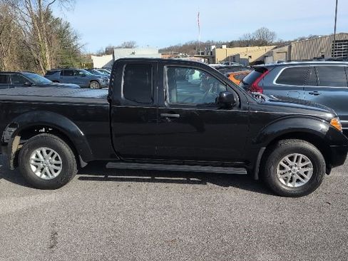 Used 2019 Nissan Frontier SV w/ Value Truck Package image 4