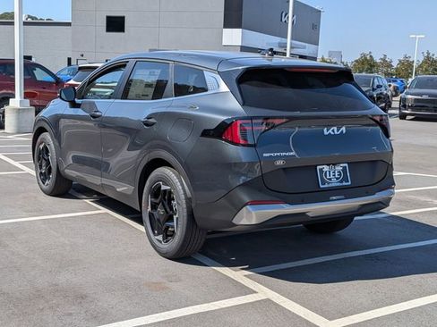 New 2026 Kia Sportage EX FWD image 5