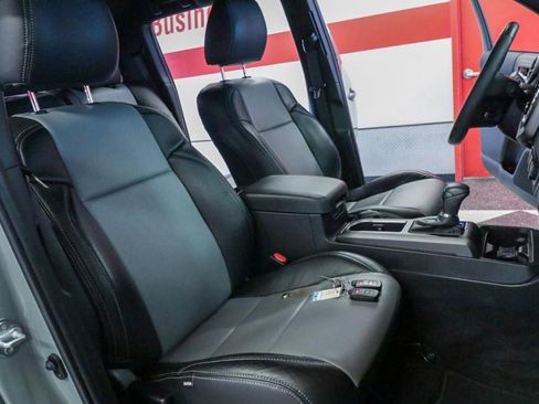 Used 2022 Toyota Tacoma TRD Sport w/ Technology Package RWD image 24